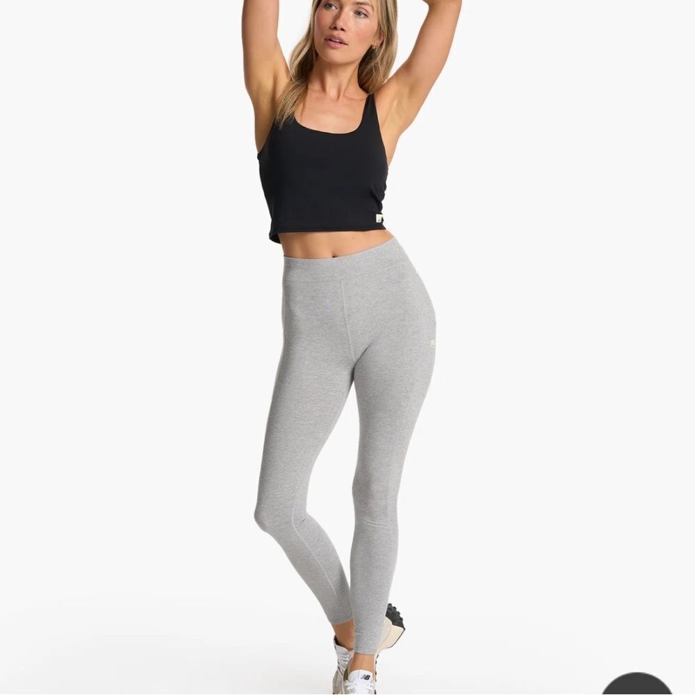 Vuori Granite Pocket Legging Women's DreamKnit™‎ Warm Legging Heather Grey M Nwt